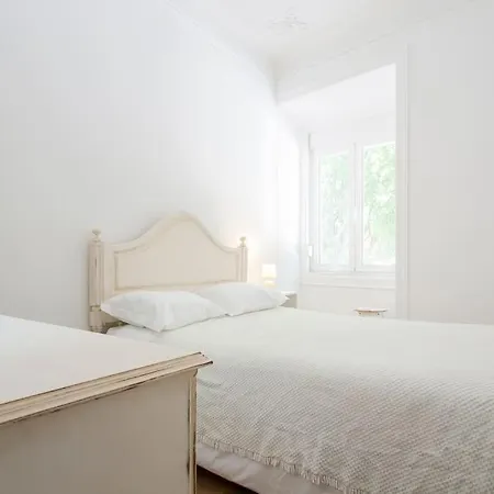 Lägenhet Near The River 3 Bedrooms Flat, With Ac For 9