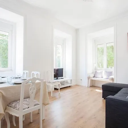 Apartament Near The River 3 Bedrooms Flat, With Ac For 9